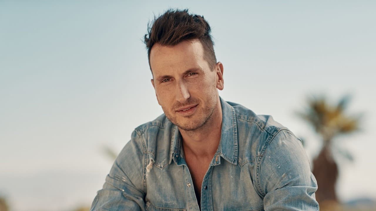 Russell Dickerson promotional image